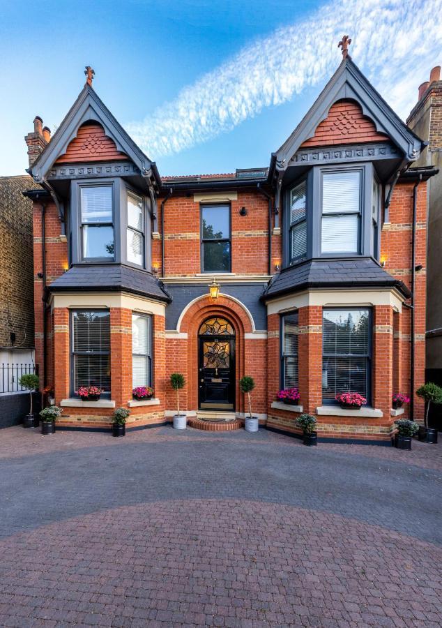 Villa Dream House London With Gym, Cinema And Housekeeper Ealing Esterno foto
