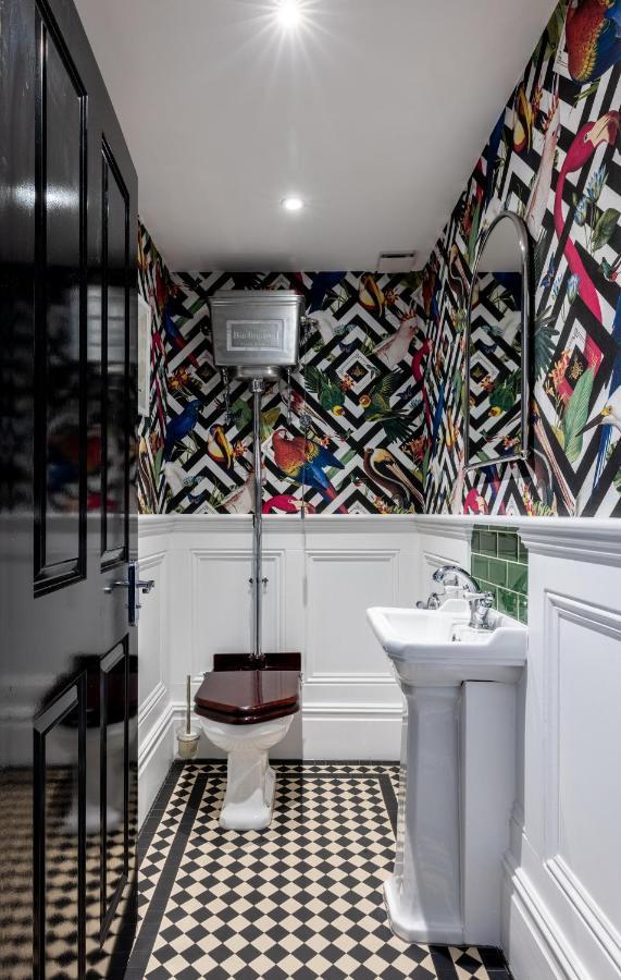 Villa Dream House London With Gym, Cinema And Housekeeper Ealing Esterno foto
