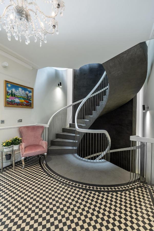 Villa Dream House London With Gym, Cinema And Housekeeper Ealing Esterno foto