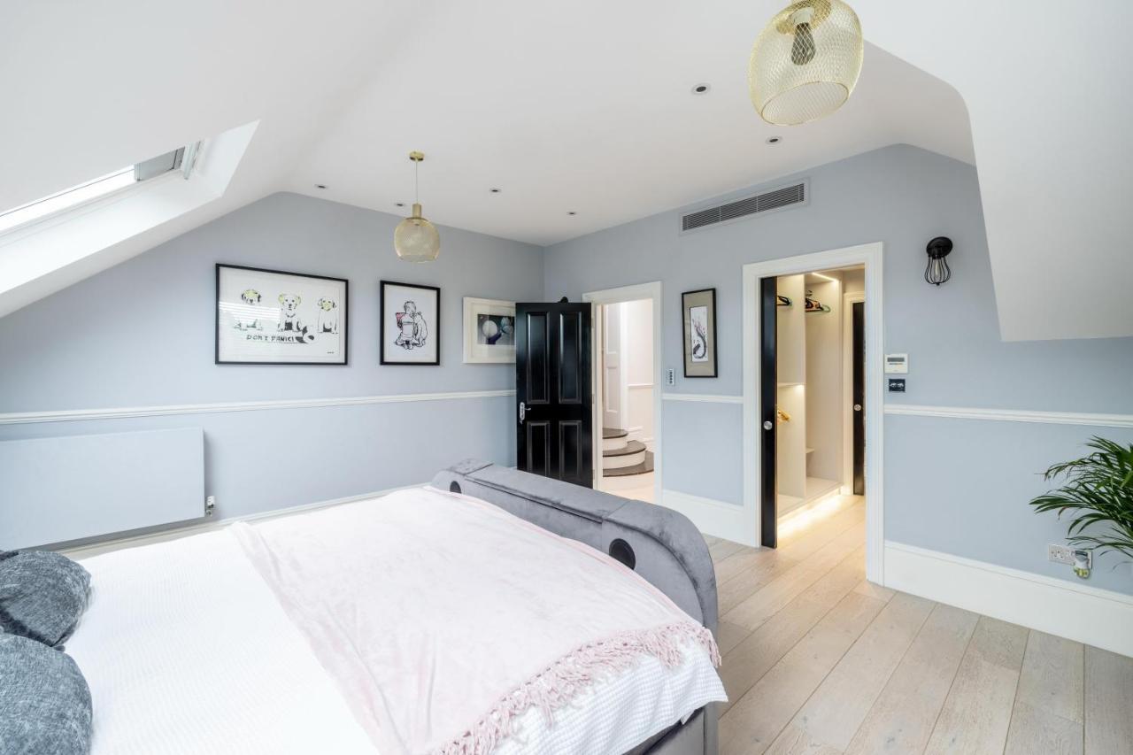 Villa Dream House London With Gym, Cinema And Housekeeper Ealing Esterno foto