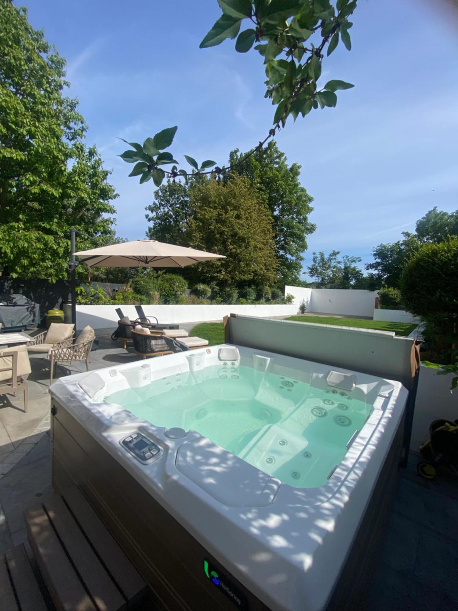 Villa Dream House London With Gym, Cinema And Housekeeper Ealing Esterno foto